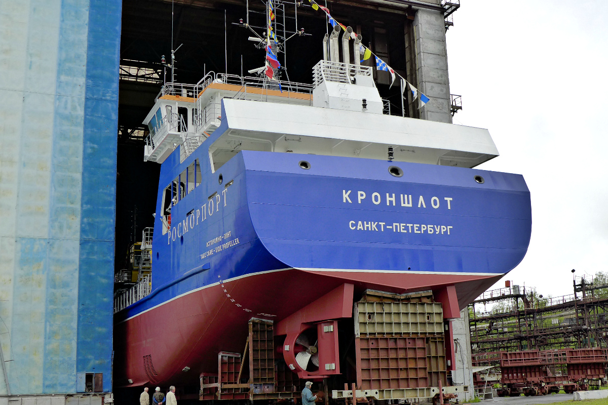 Спуск на воду головного дноуглубительного судна проекта TSHD1000 "Кроншлот"