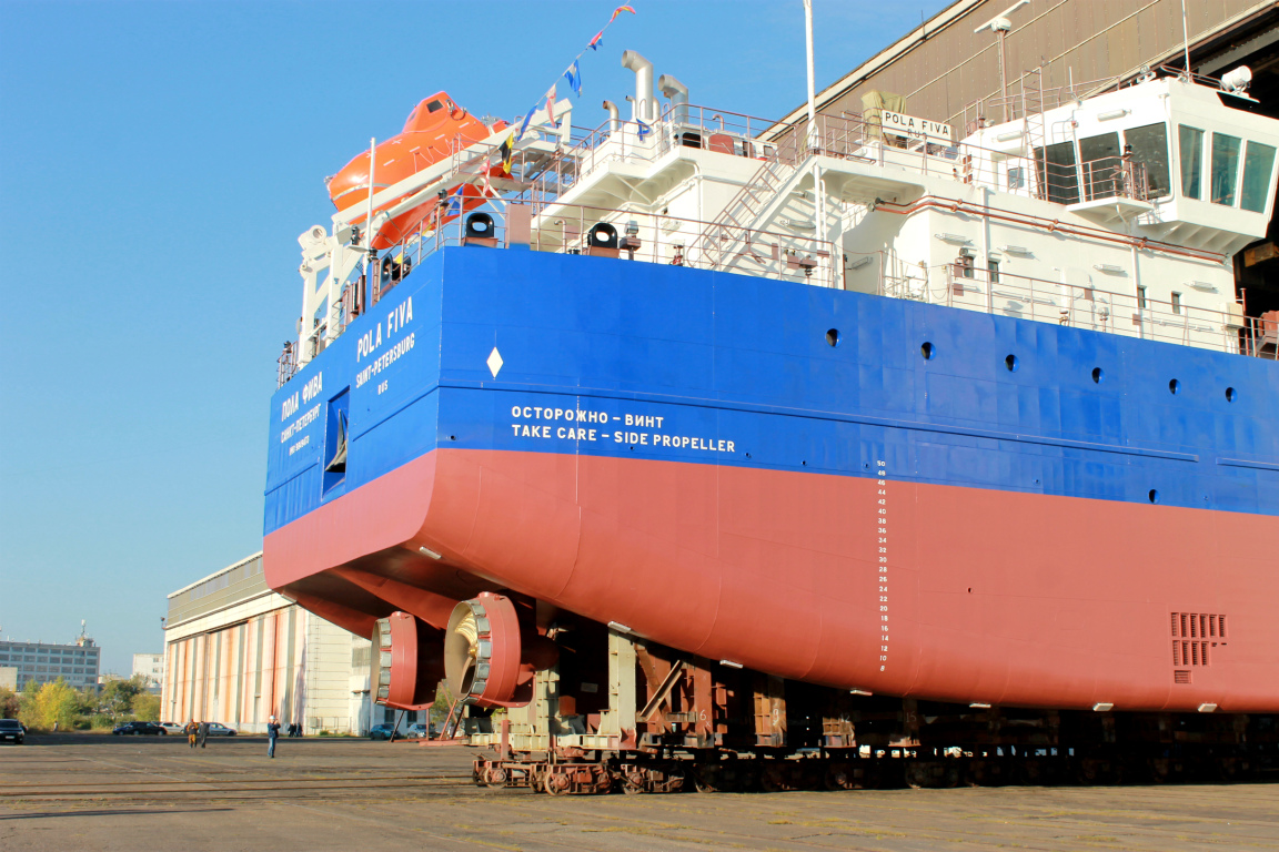 Спуск на воду сухогруза проекта RSD59 "Пола Фива"