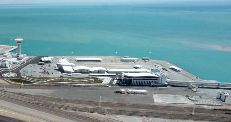 Порт в Туркменбаши.jpg Порт в Туркменбаши.jpg