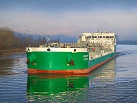 Подписан акт приема-передачи двух танкеров для Московского речного пароходства